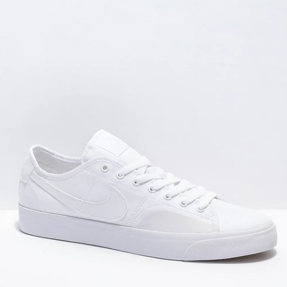 ✨NEW✨ Nike SB Skate Blazer Court White Low Top Skate Shoes Sneakers M 8.5 / W 10 main image 5
